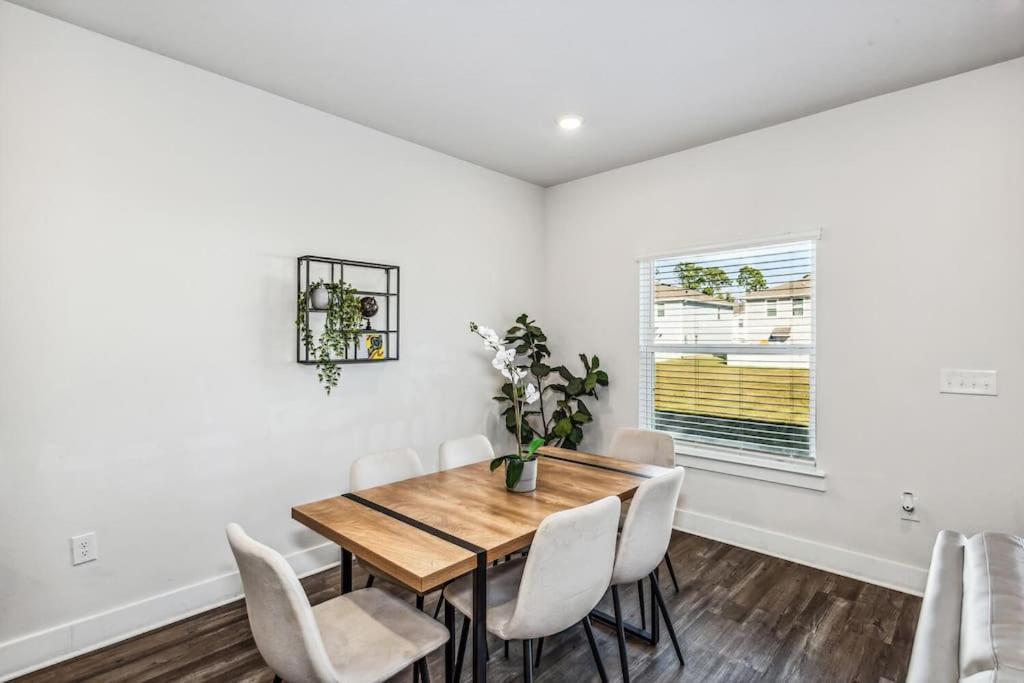 Luxury Townhome Near Downtown And Pensacola Beach Εξωτερικό φωτογραφία