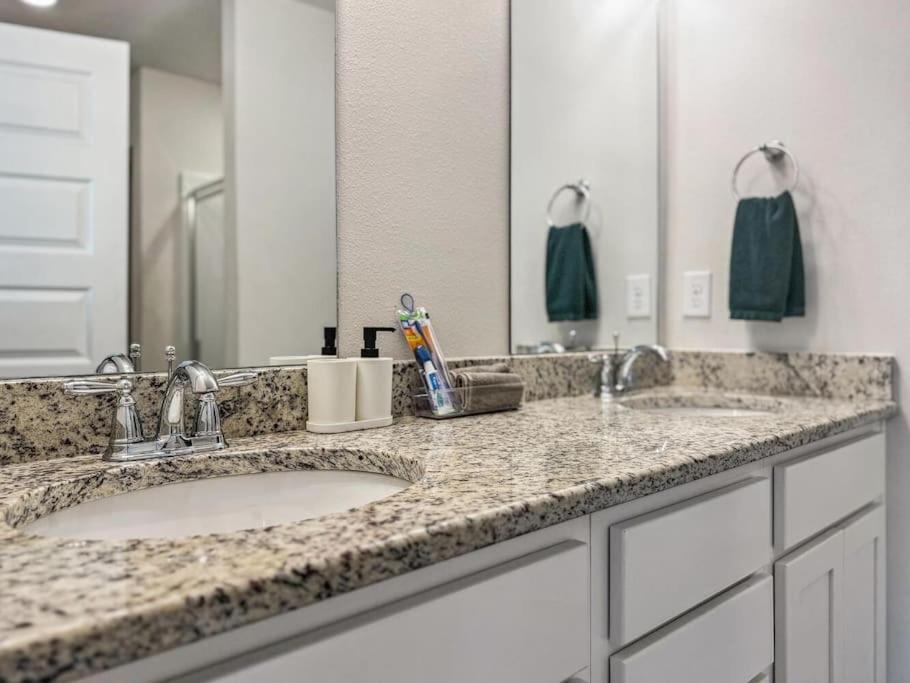 Luxury Townhome Near Downtown And Pensacola Beach Εξωτερικό φωτογραφία